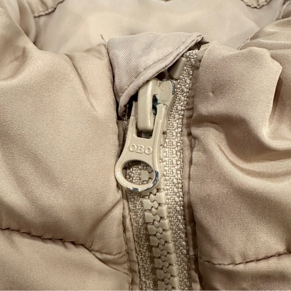 Old Navy Active Tan Puffer Vest - Picture 3 of 5